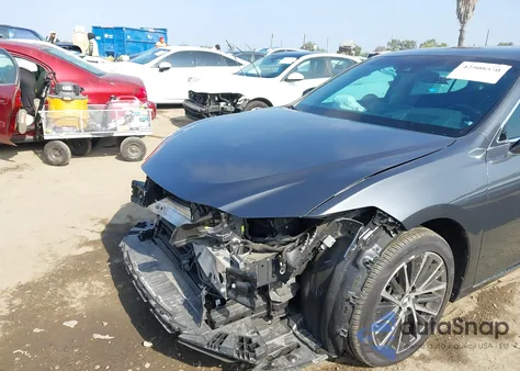 2024 Lexus Es 300H z USA, uszkodzony, nr VIN 58ADA1C11RU045547